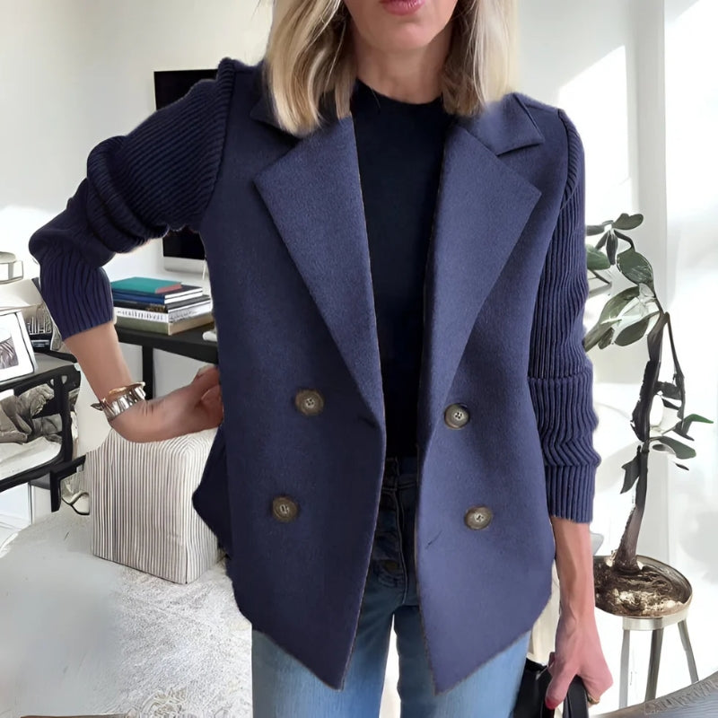 Lara | Zachte sweaterblazer met elegante pasvorm
