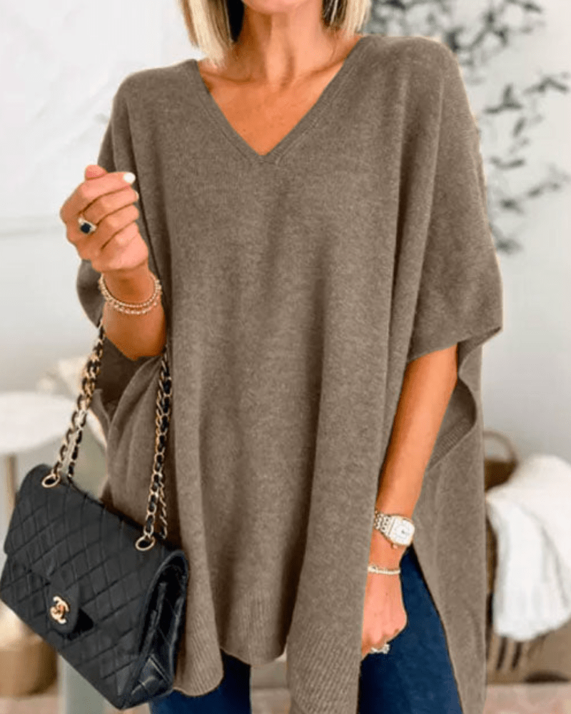 Charlot | Poncho-trui met V-hals en ruime pasvorm