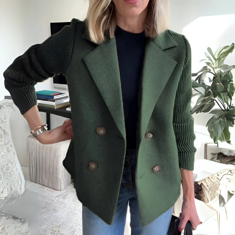 Lara | Zachte sweaterblazer met elegante pasvorm