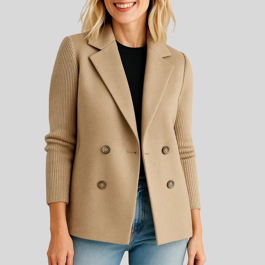 Lara | Zachte sweaterblazer met elegante pasvorm