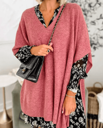 Charlot | Poncho-trui met V-hals en ruime pasvorm
